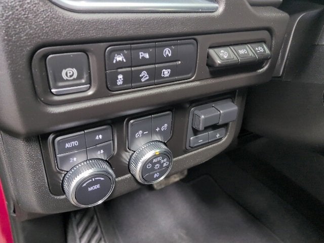 2024 GMC Yukon XL AT4