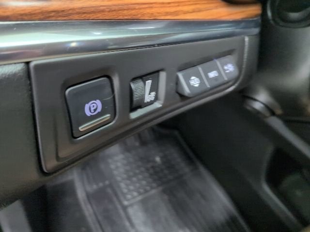 2017 Cadillac XT5 Platinum AWD