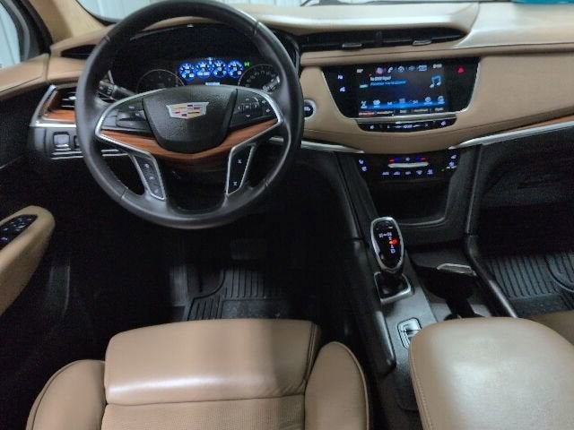 2017 Cadillac XT5 Platinum AWD