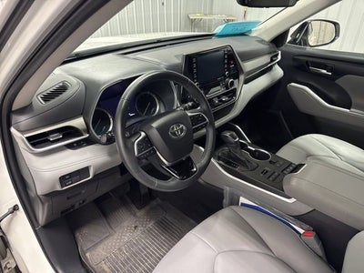2021 Toyota Highlander XLE