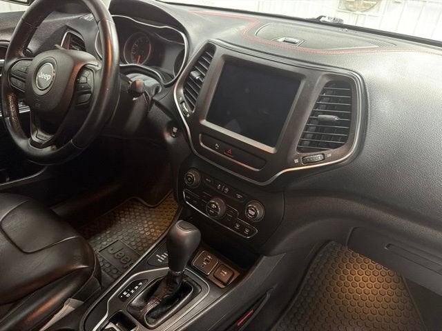 2020 Jeep Cherokee Trailhawk