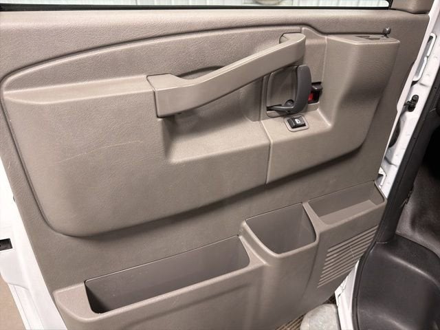 2024 Chevrolet Express Cargo 2500 WT