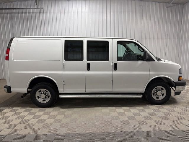 2024 Chevrolet Express Cargo 2500 WT