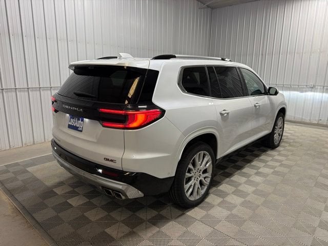 2024 GMC Acadia Denali