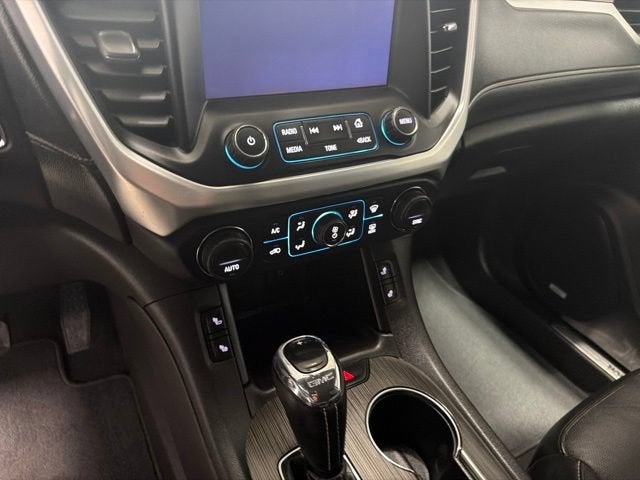 2017 GMC Acadia SLT