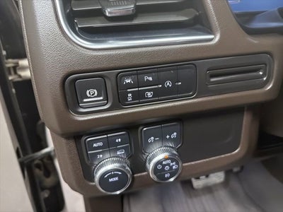 2024 GMC Yukon XL SLT