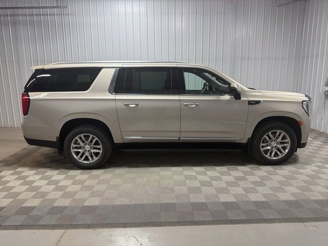 2024 GMC Yukon XL SLT