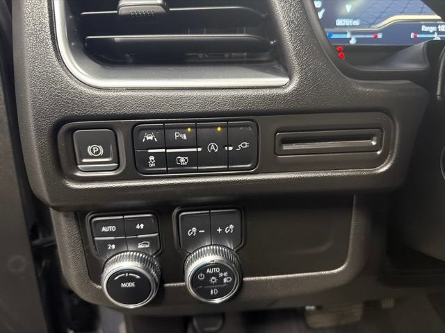 2022 GMC Yukon XL SLT