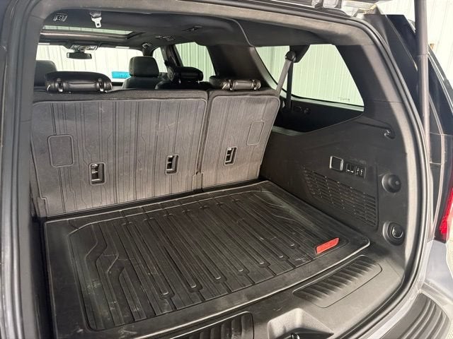 2022 GMC Yukon XL SLT