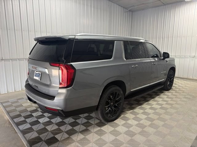 2022 GMC Yukon XL SLT