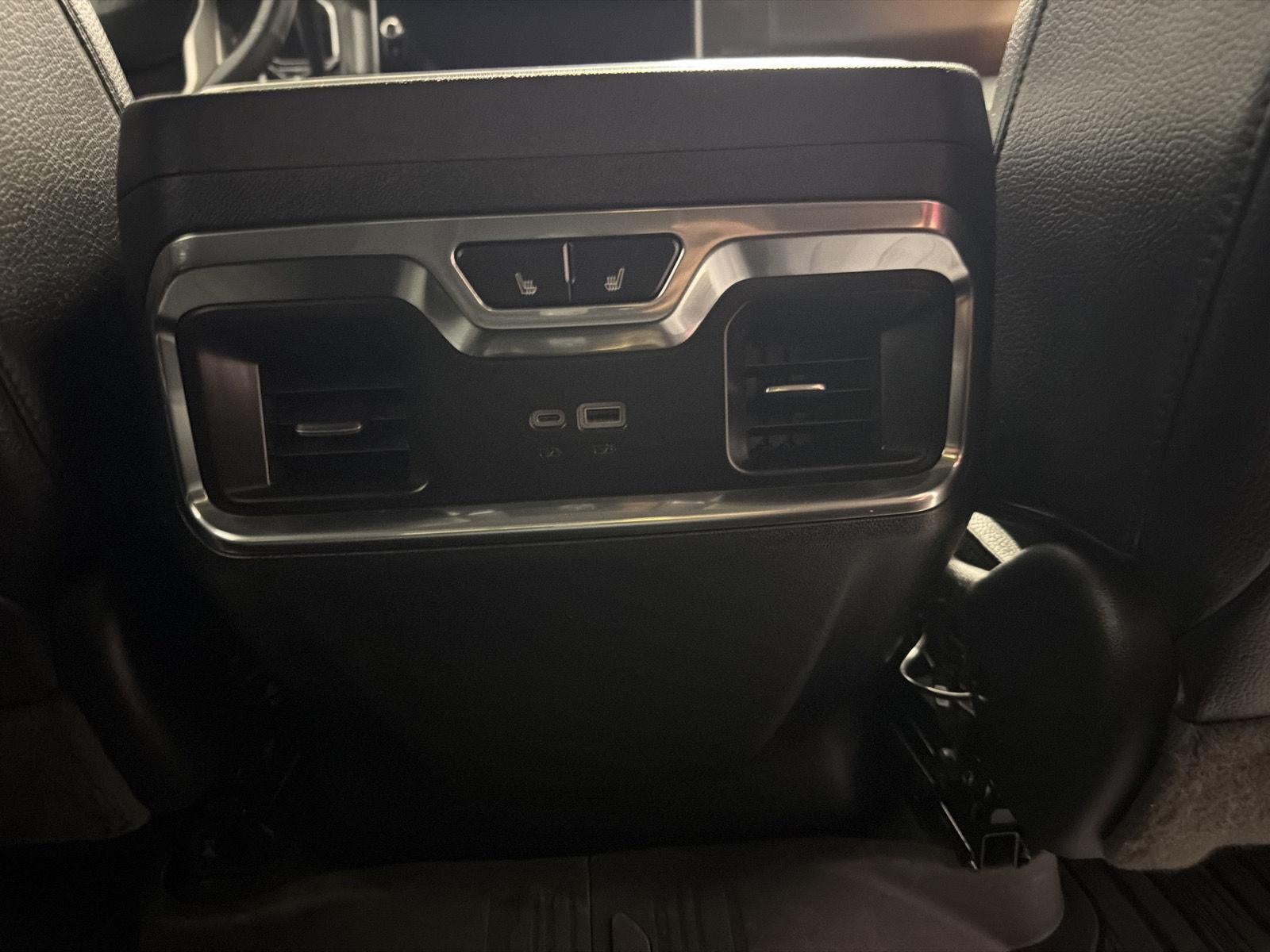 2024 GMC Sierra 3500 HD Denali