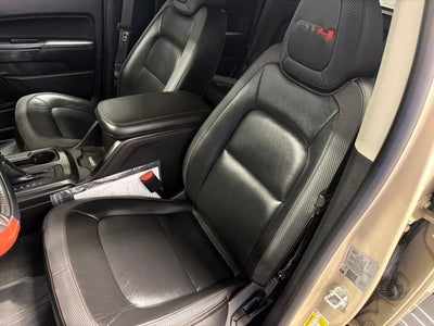 2022 GMC Canyon 4WD AT4 w/Leather