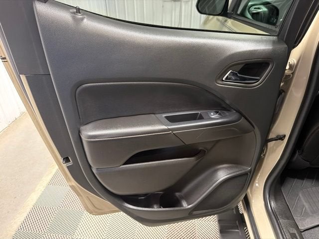 2022 GMC Canyon 4WD AT4 w/Leather