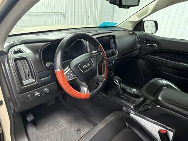 2022 GMC Canyon 4WD AT4 w/Leather