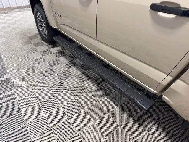 2022 GMC Canyon 4WD AT4 w/Leather
