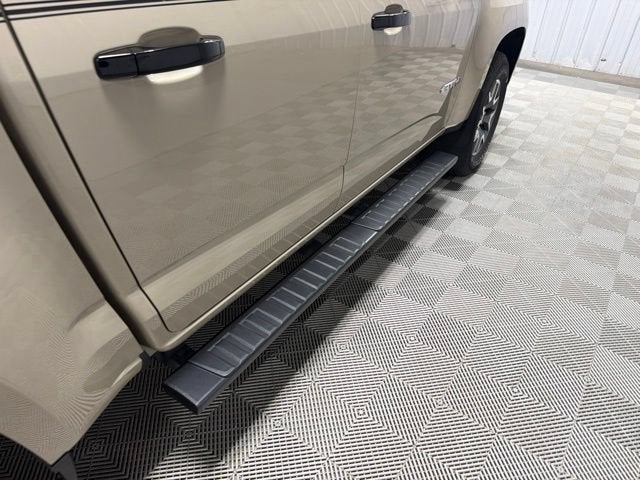 2022 GMC Canyon 4WD AT4 w/Leather