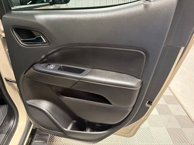 2022 GMC Canyon 4WD AT4 w/Leather