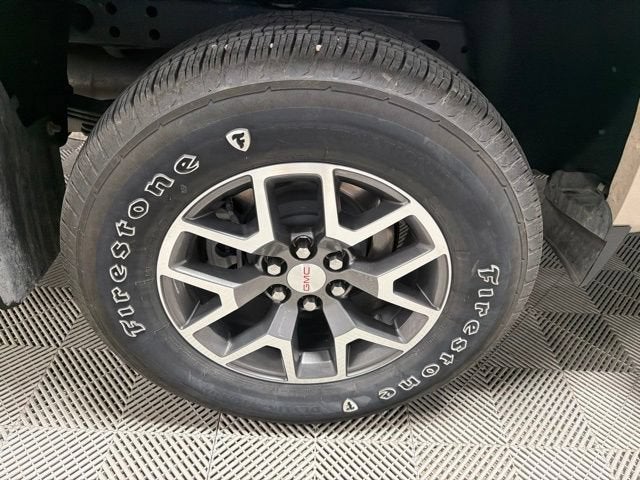 2022 GMC Canyon 4WD AT4 w/Leather