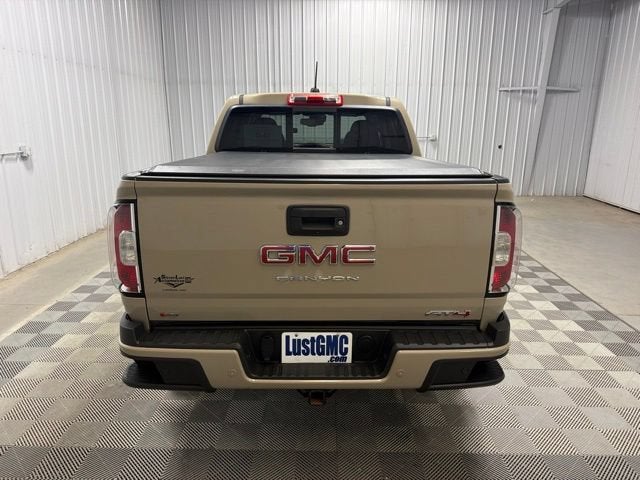2022 GMC Canyon 4WD AT4 w/Leather