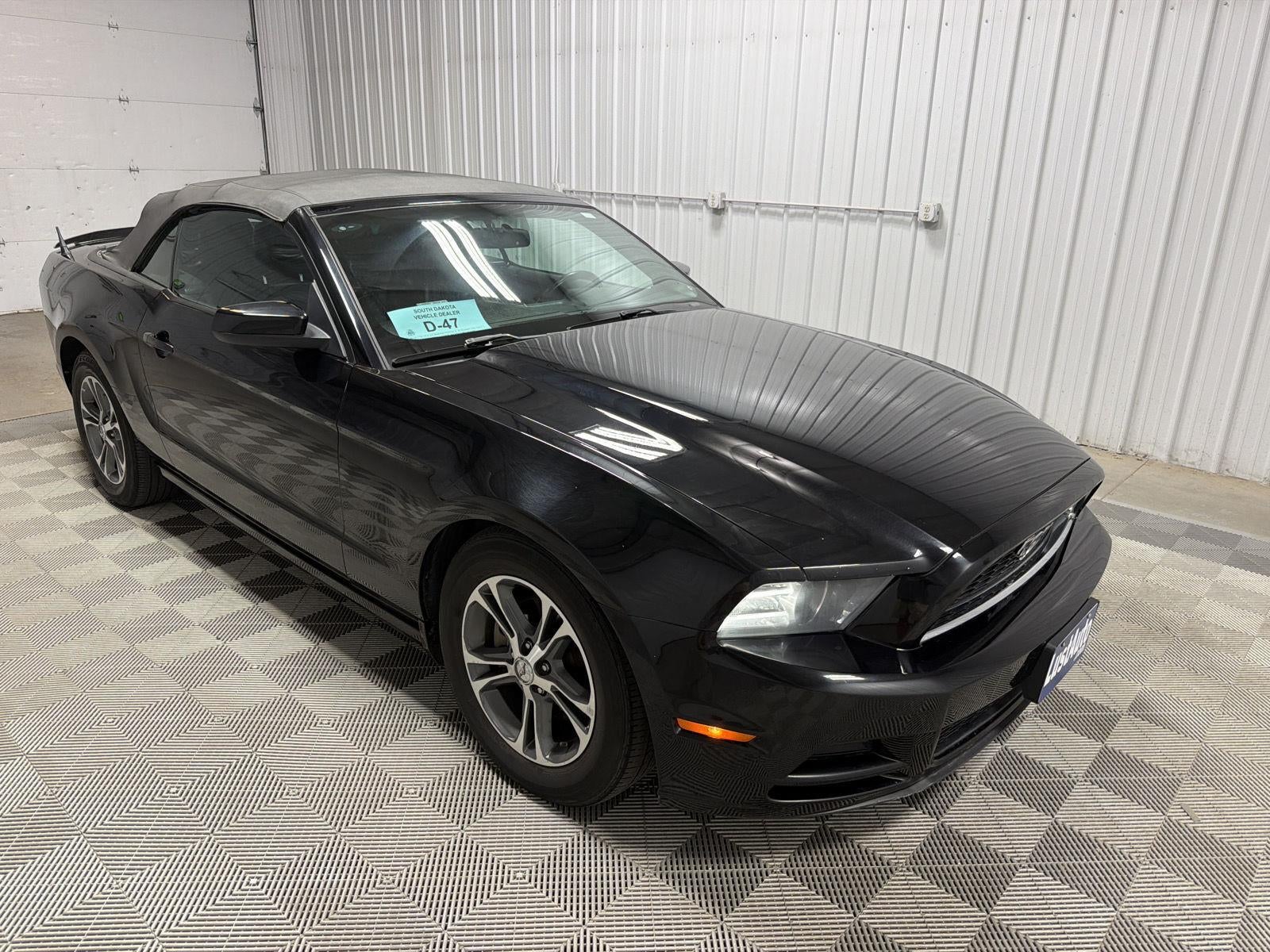 2014 Ford Mustang V6