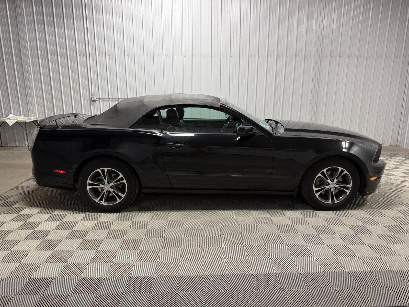 2014 Ford Mustang V6