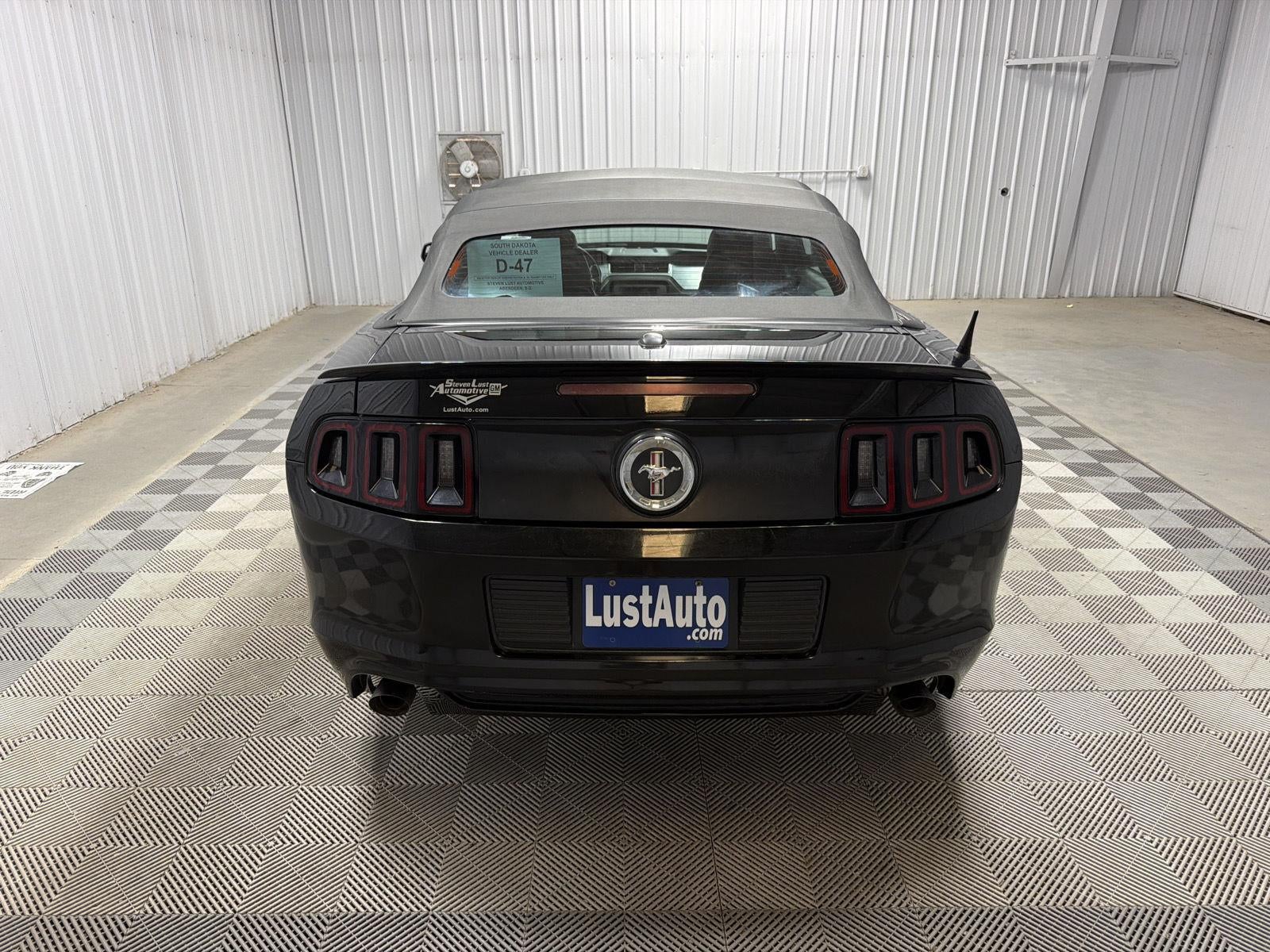 2014 Ford Mustang V6