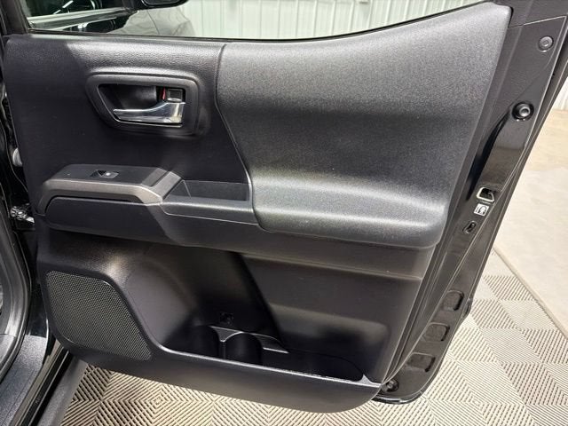 2020 Toyota Tacoma 4WD SR5
