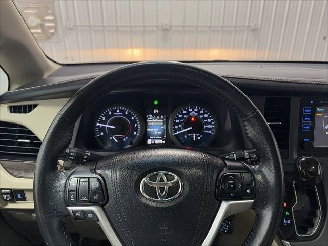 2015 Toyota Sienna XLE