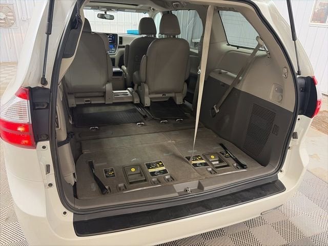 2015 Toyota Sienna XLE