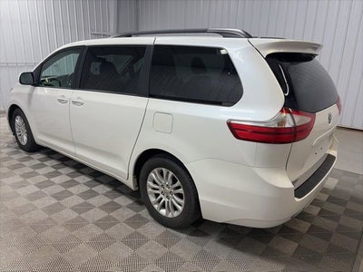 2015 Toyota Sienna XLE