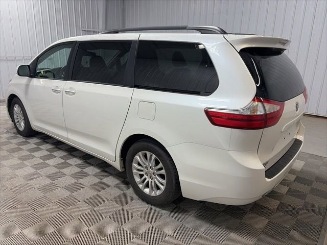 2015 Toyota Sienna XLE