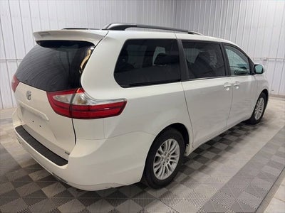 2015 Toyota Sienna XLE