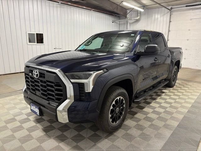 2024 Toyota Tundra 4WD SR5
